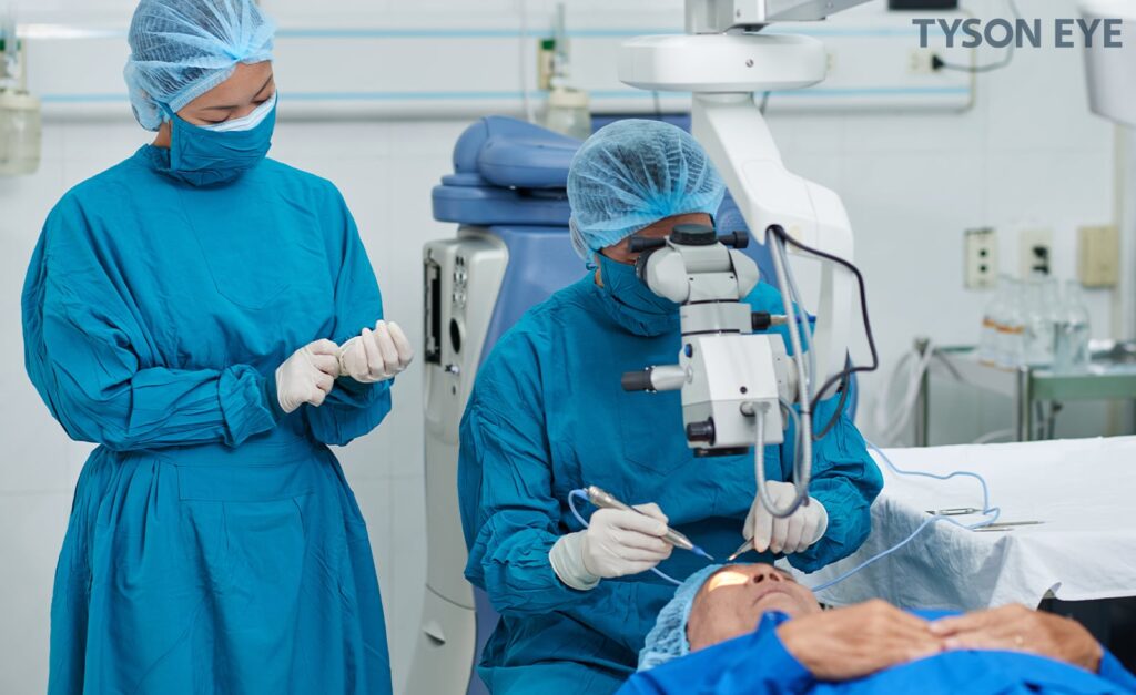 What is the Difference Between Traditional and Laser Cataract Surgery?